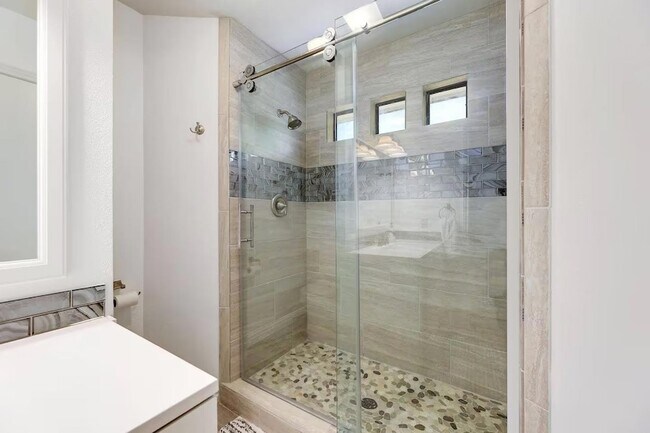 Building Photo - 13305 Saddlebrook Trail