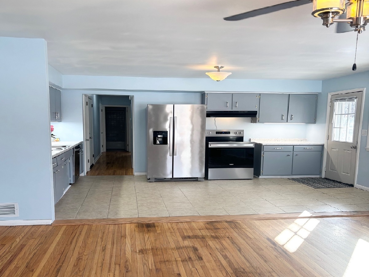 Building Photo - 7313 65th Ave N