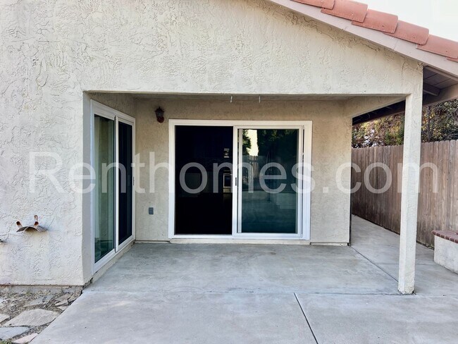 Building Photo - 227 Ocotillo Pl