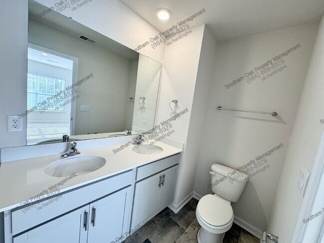 Building Photo - 308 Oakmont Valley Trl