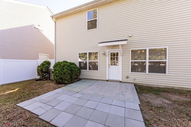 Building Photo - 4811 Sunburst Ln