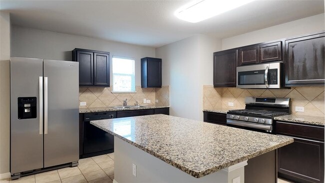 Building Photo - 11221 Bachman Dr