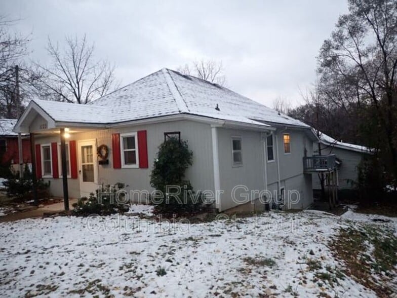Primary Photo - 900 Dockery St