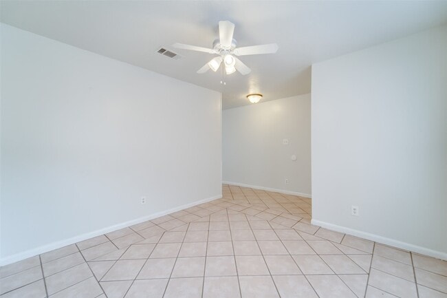 Building Photo - 15114 Forest Lodge Dr