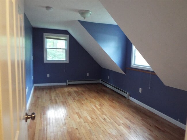 Building Photo - 355 New Hampton Rd