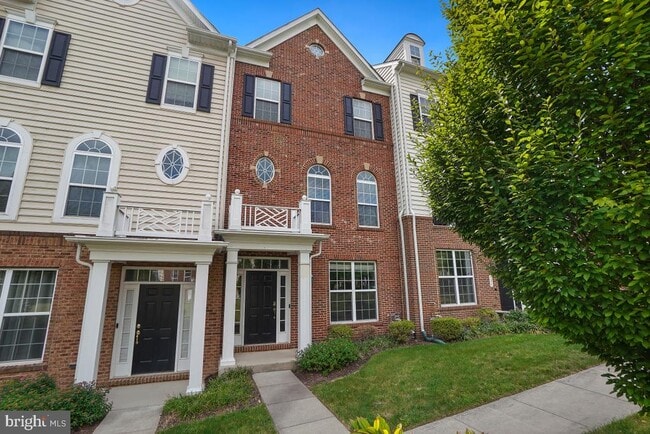 Building Photo - 505 Jurgensen Pl