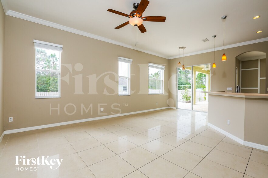 Building Photo - 2611 20th St W