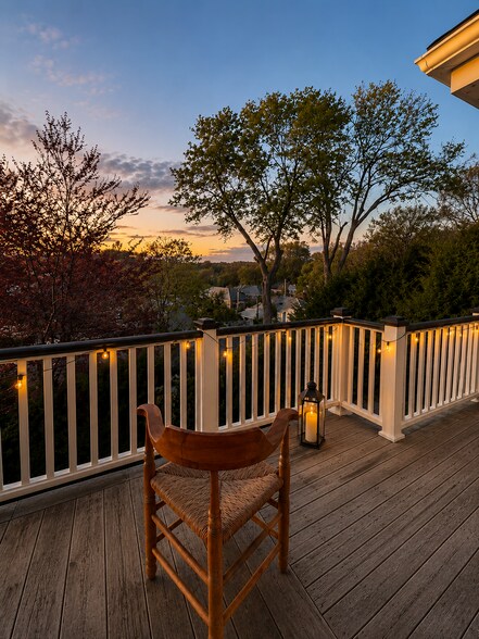 rear deck - 25 Undine Rd