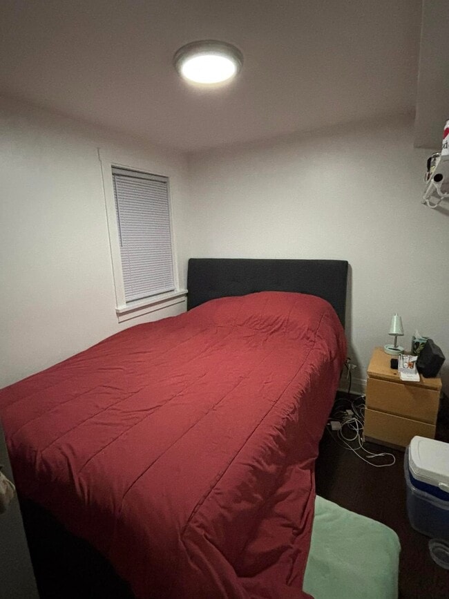 Building Photo - 3713 N Cicero Ave