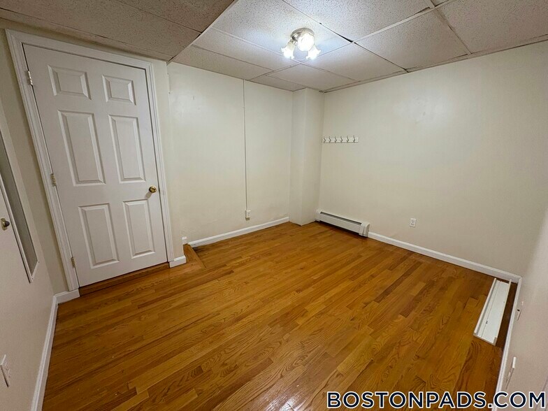 Building Photo - 43 Bay State Rd