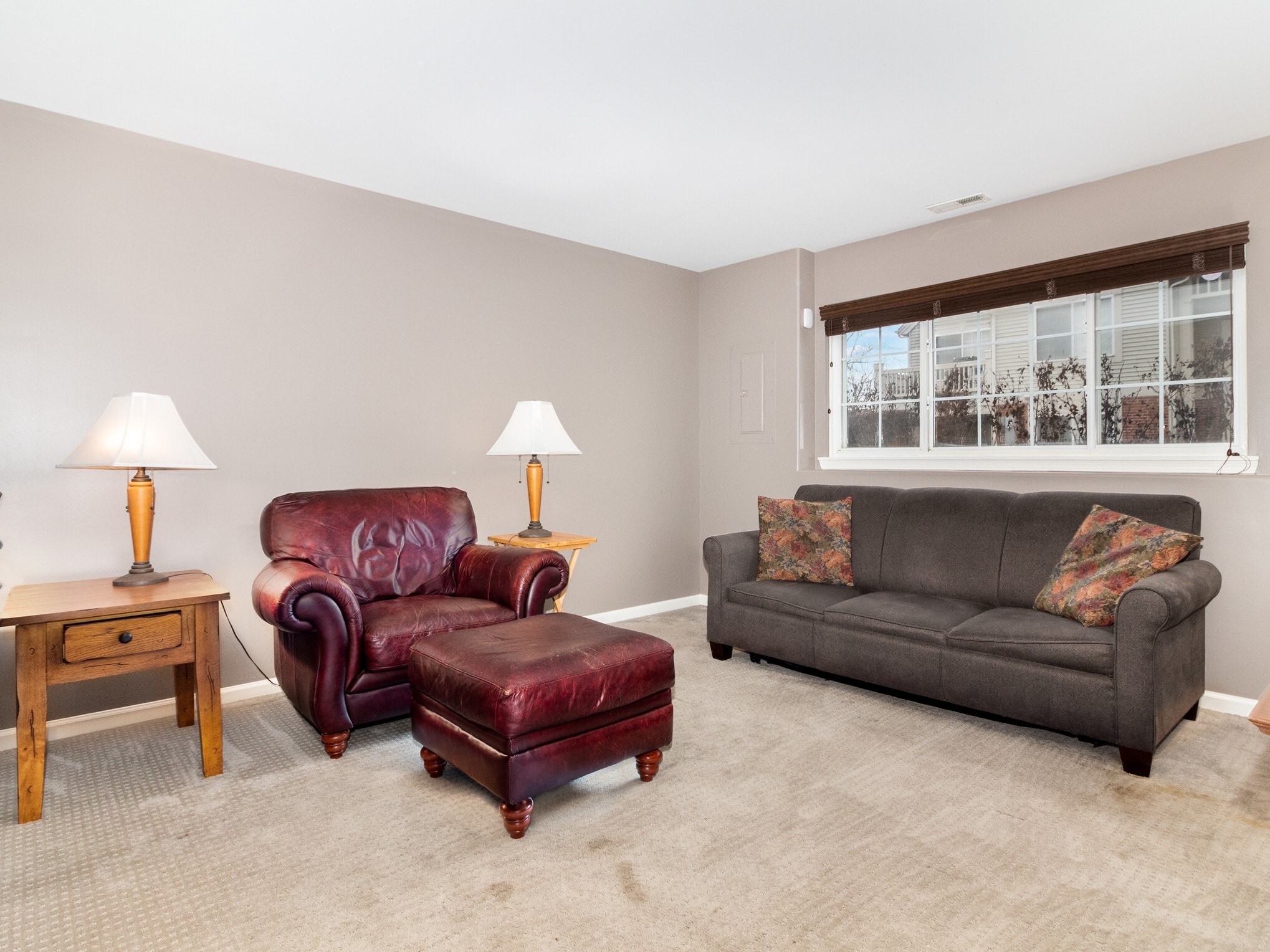 Building Photo - 128 New Haven Dr