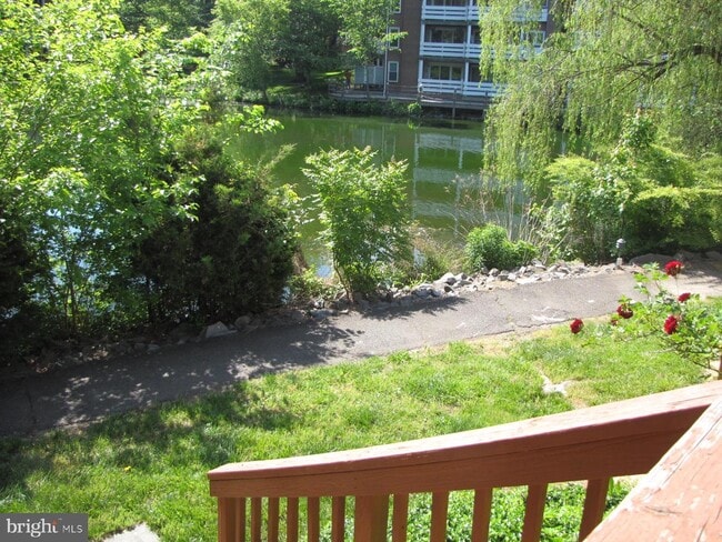 Building Photo - 7527 Chrisland Cove