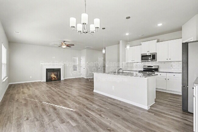 Building Photo - 4037 Stoneygreen Ln