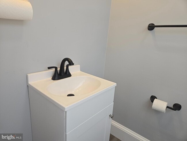 Building Photo - 2909 Markley Ave