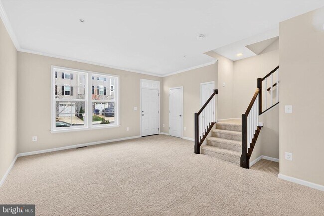 Building Photo - 1017 Flester Ln
