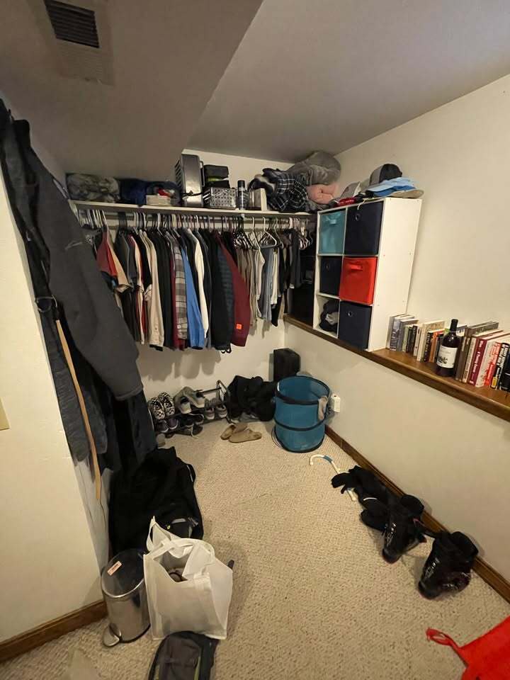 bedroom - 728 Iowa St