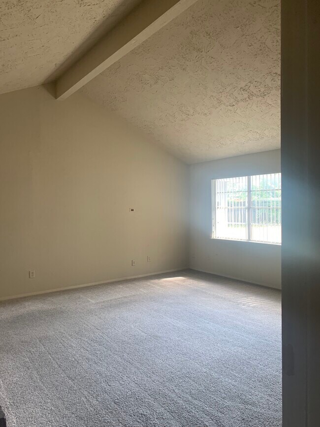 Building Photo - 16347 Sky Blue Ln