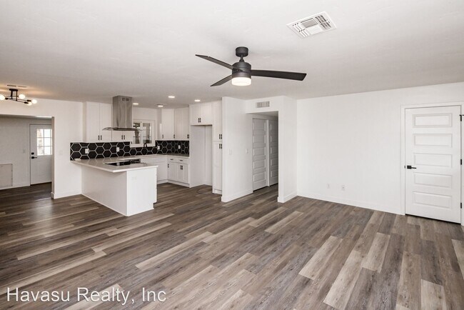 Building Photo - 4 br, 3 bath House - 3705 Challenger Drive