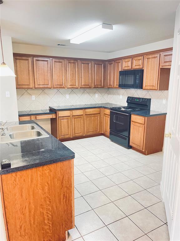 Building Photo - 1410 Bergin Ct