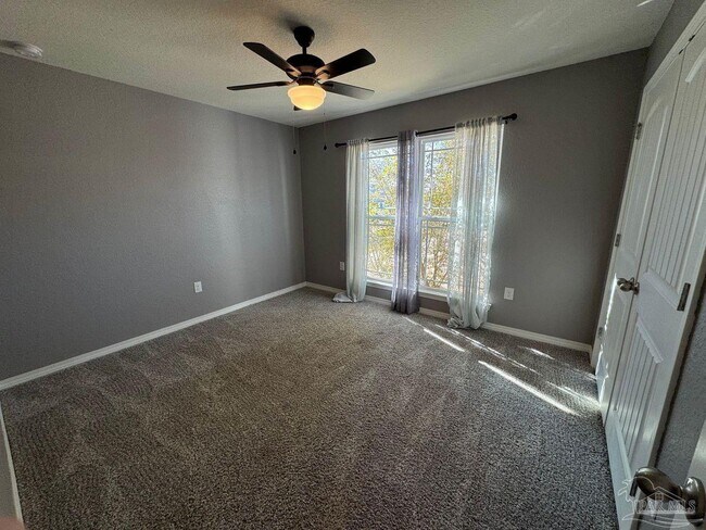 Building Photo - 4406 Thistle Pine Ct