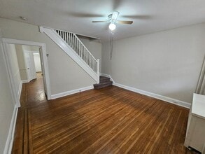 Building Photo - 2 Bedroom 1 Bathroom in Belair-Edison