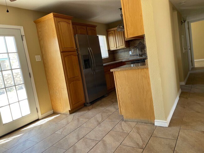 Building Photo - Charming, Newly Renovated Home in a Prime El Paso Location!