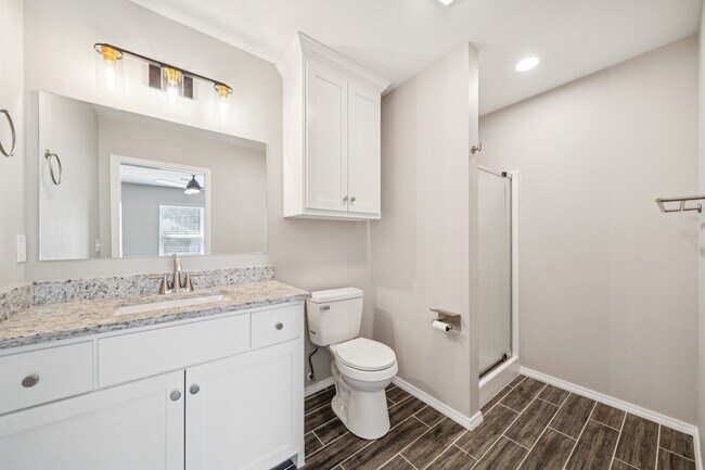 Building Photo - 5429 S Norfolk Ave