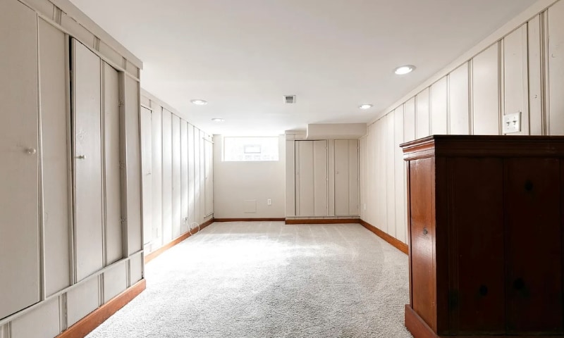 Building Photo - 640 S Lakewood Ave