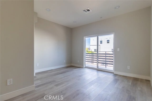 Building Photo - 5130 Riverton Ave