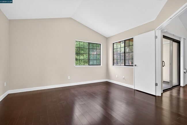Building Photo - 1202 Devonwood