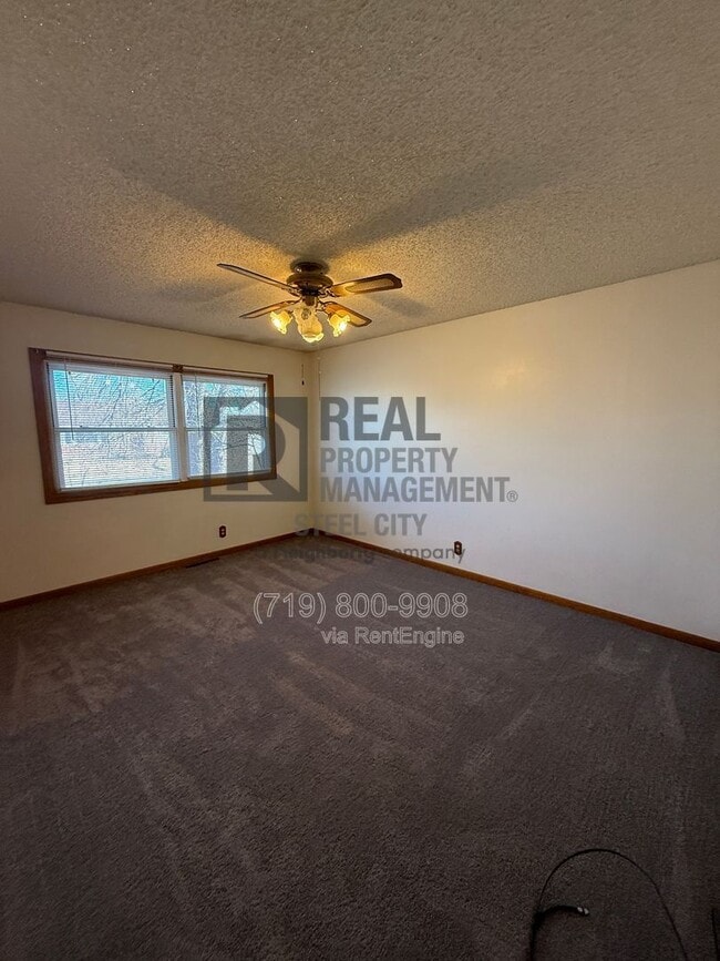 Building Photo - 1813 Iroquois Rd