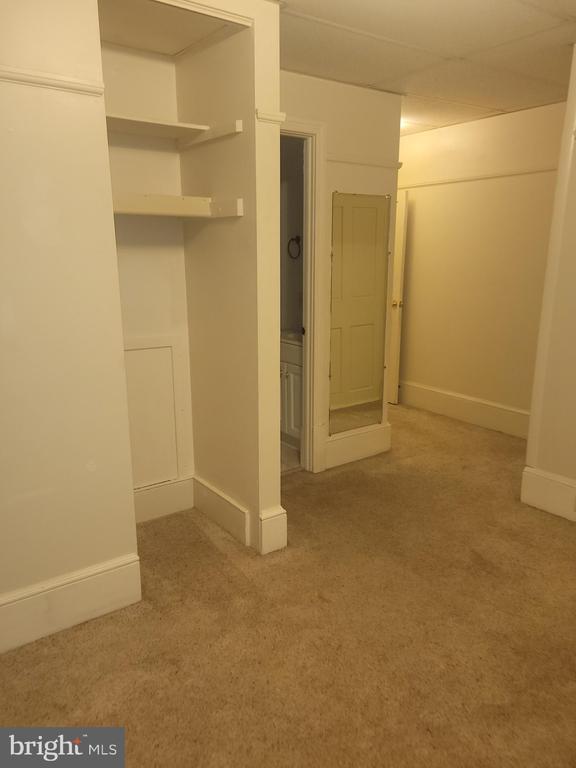 Building Photo - 5 S Main St