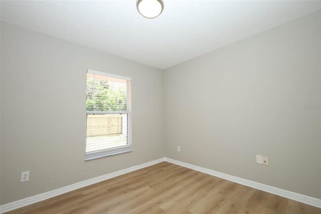 Building Photo - 788 Lincoln Pkwy