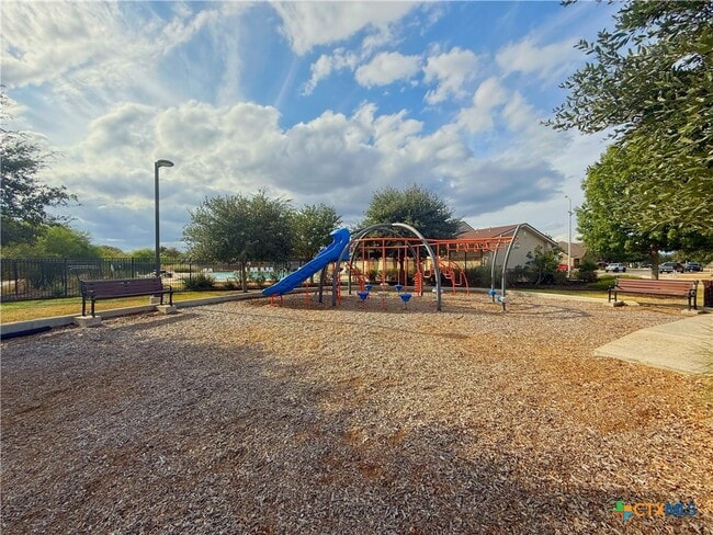 Building Photo - 388 Arbor Hills