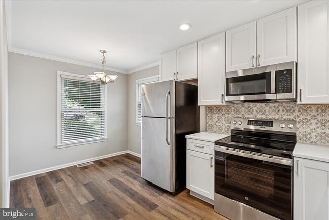 Building Photo - 214 Troon Ct
