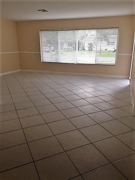 Building Photo - 1575 NE 47th St