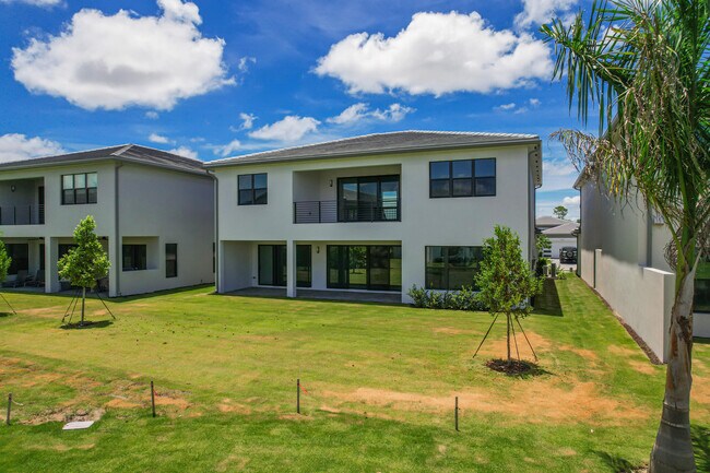 Building Photo - 9451 Riverside Pk Dr