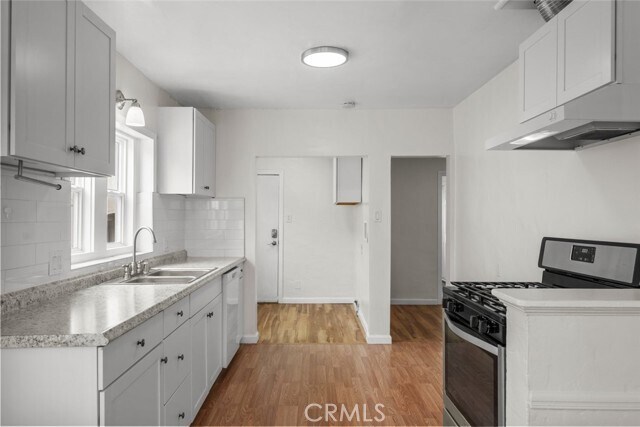 Building Photo - 2214 Rockefeller Ln