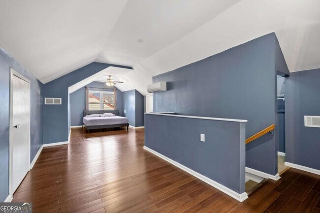 Building Photo - 1649 Beecher St SW