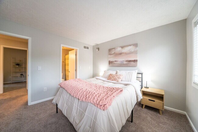Building Photo - 3136 Griggsview Ct