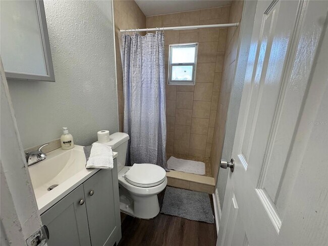 Building Photo - 3927 6th St S