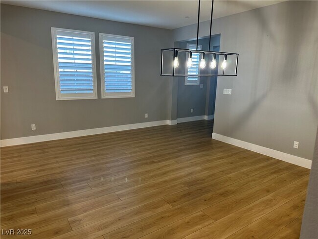 Building Photo - 3162 Casalotti Ave