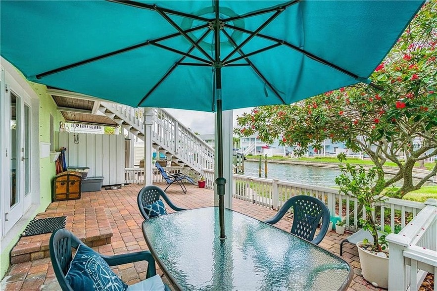 Building Photo - 5231 Beach Dr SE