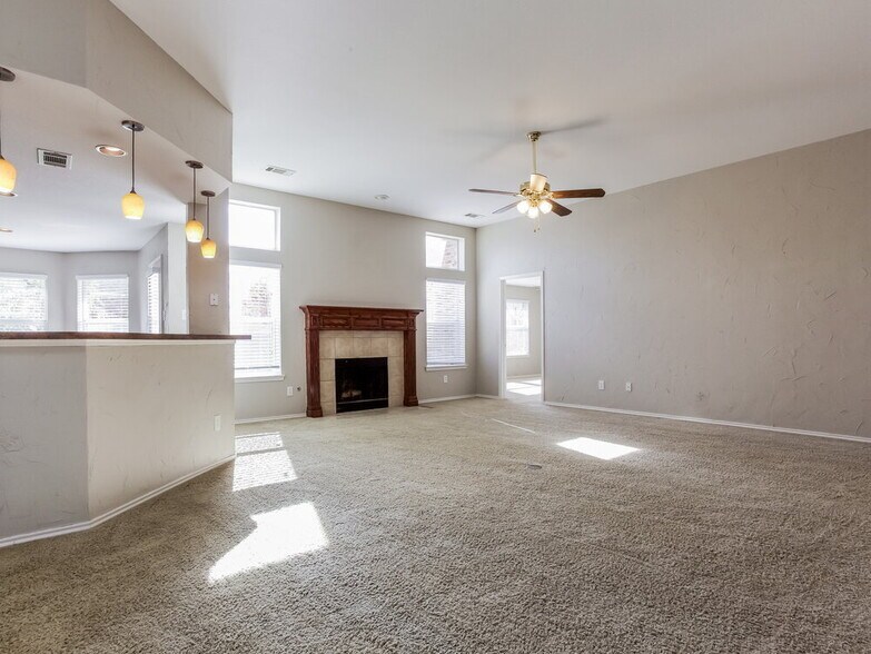 Building Photo - 4413 Corner Brook Ln