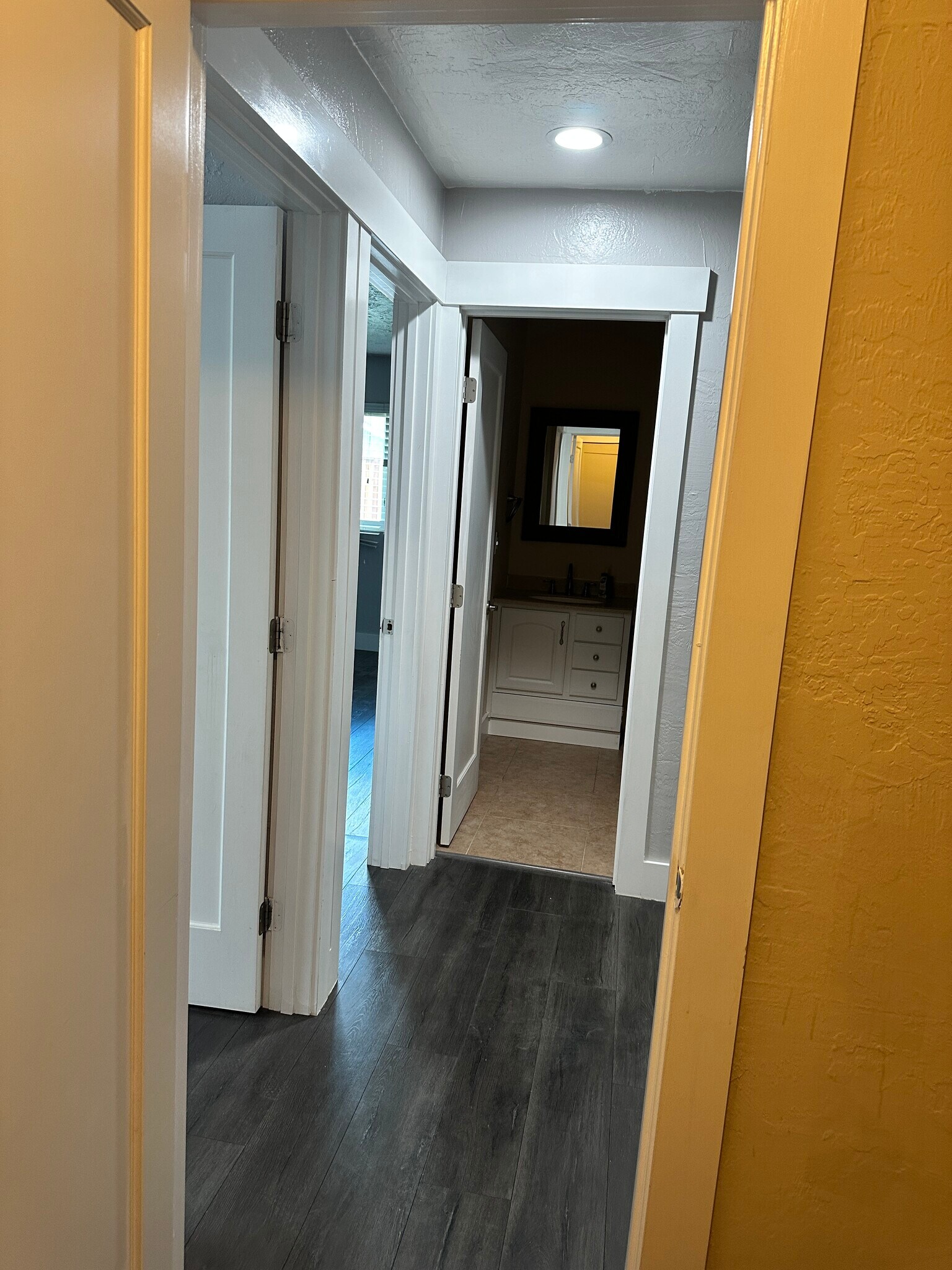 Laundry to hallway - 4864 Chablis Ct