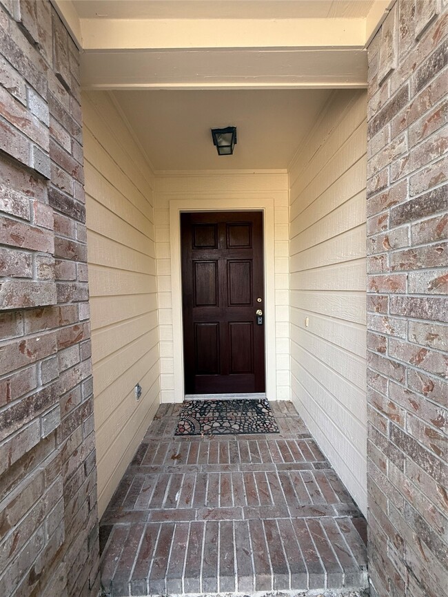 Building Photo - 21027 Southern Colony Ct