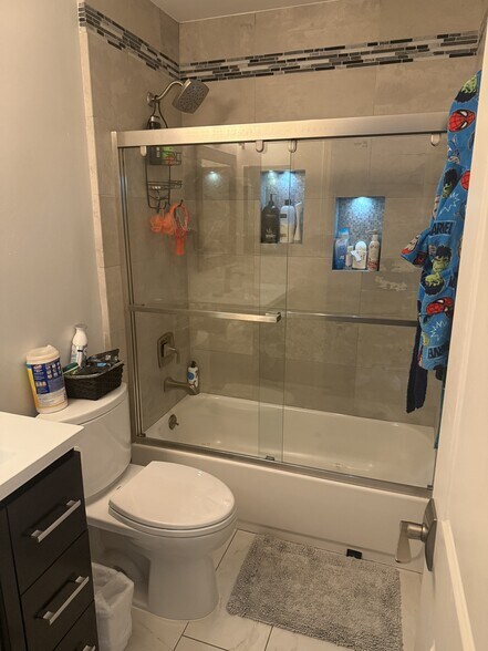 Building Photo - 4130 Porte de Palmas