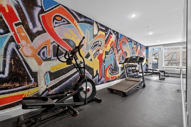 Building Photo - 43-45-45 W 32nd St