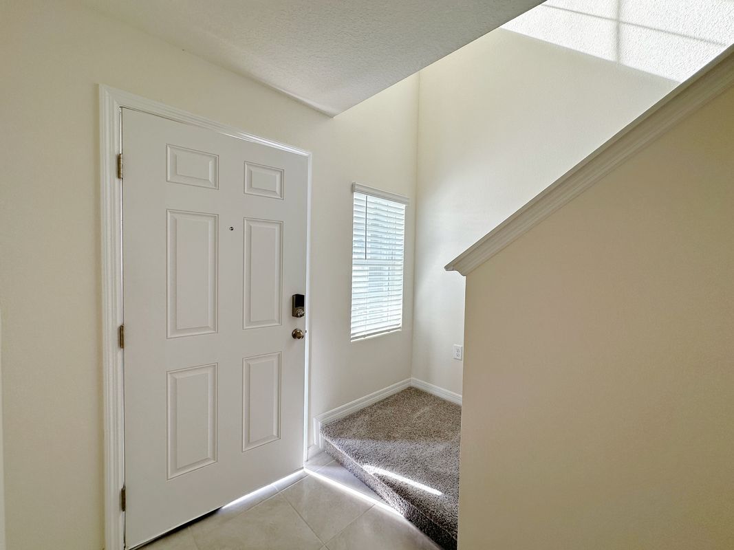 Building Photo - 672 Moscato Dr