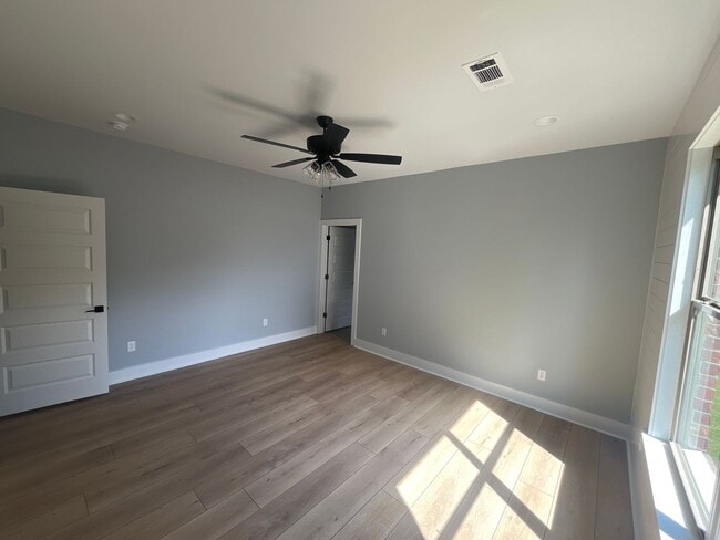 Building Photo - New construction mins from LRAFB